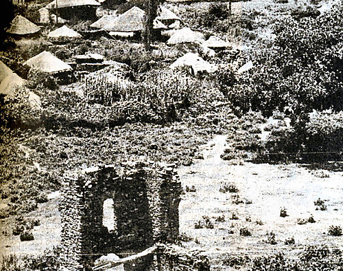 GONDAR HUTTE DE PAILLE ET DE PIERRE