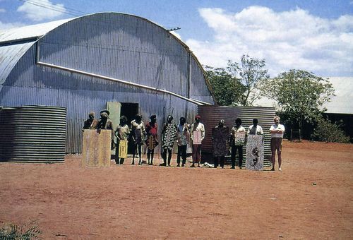 PAPUNYA CENTRE ARTISTIQUE