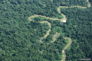 Goldminers_in_yanomami_land_screen