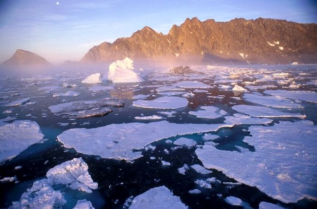 Floes_dans_un_fjord_du_groenland