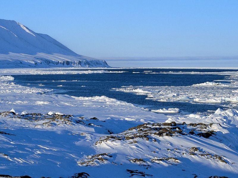 Lancaster_Sound,_Nunavut,_Canada