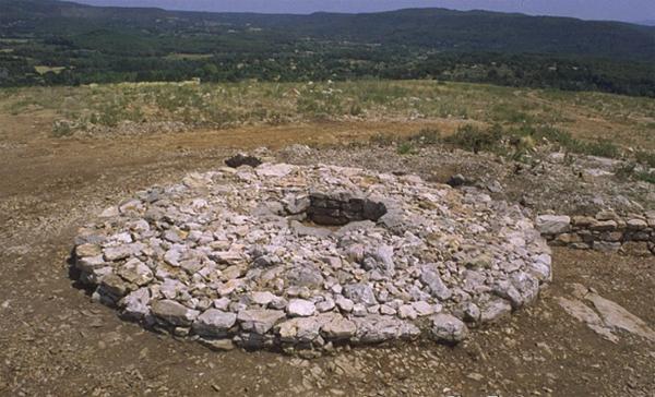 La-Tholos-de-la-Lauve-2