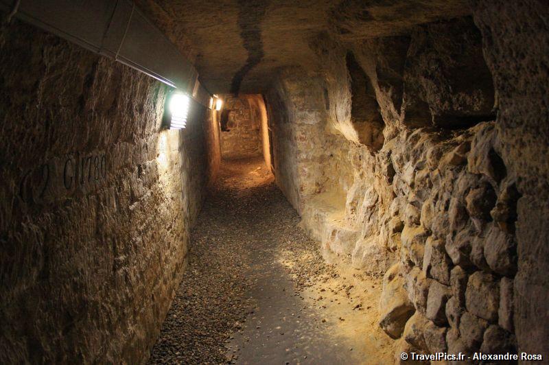 Catacombes_de_Paris_Denfert_Rochereau084