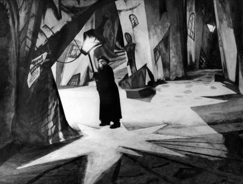 Cabinet-du-dr-caligari-06-g