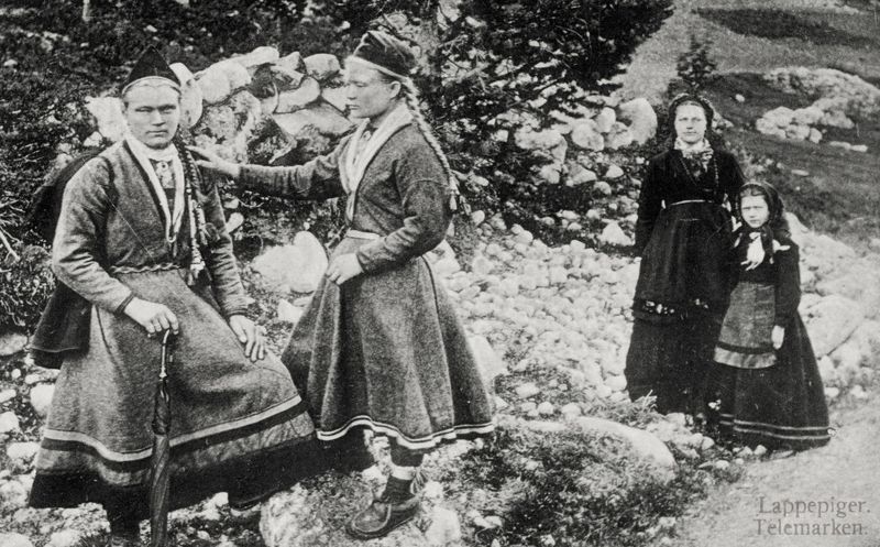 Sami_girls_in_Telemark_Norway_late_1880