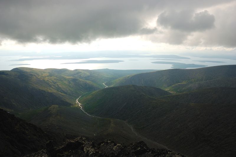 Chibini_massif_and_lake_imandra