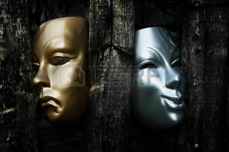 15534862-comedie-et-la-tragedie--masques-theatre-drama