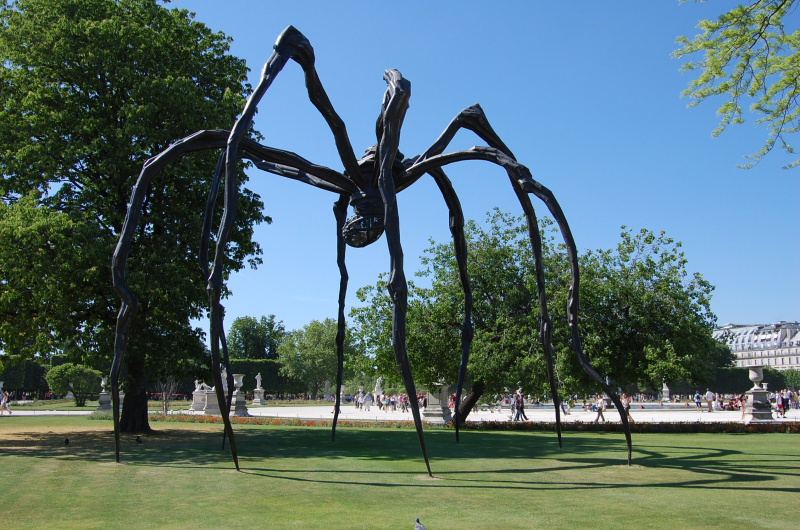 Louise-Bourgeois-l-araign-e-g-ante--3-