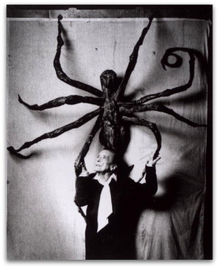 Louise-bourgeois-spider-maman-london.jpg