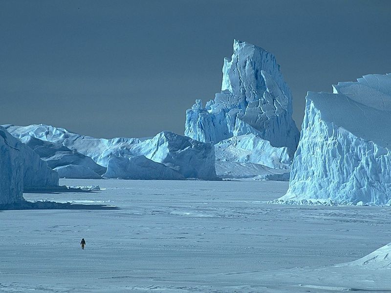 Greenland-iceberg-inuit