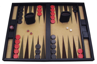 1280px-Backgammon_lg