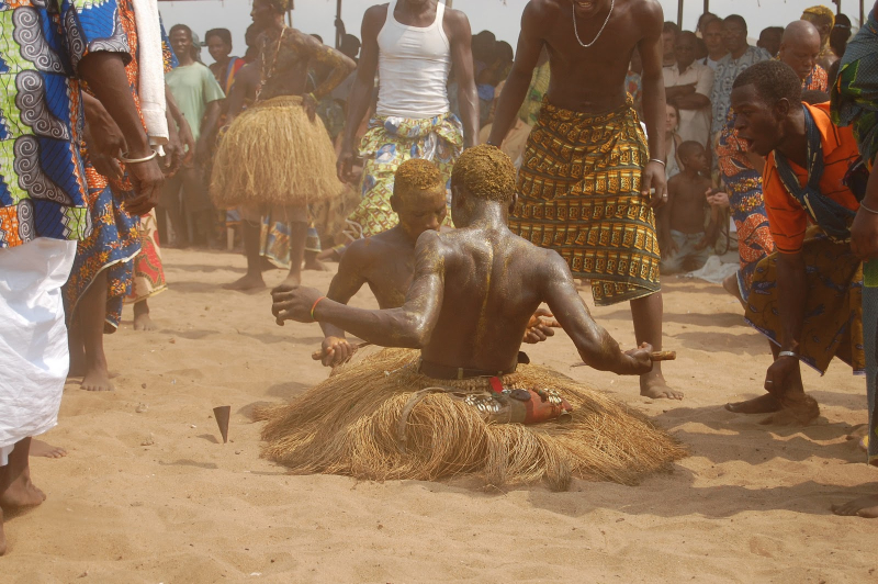 JoaoDeAthaydefeteduvodoun-OuidahBenin-jumeaux-proche